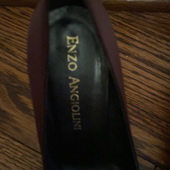 ENZO ANGIOLINI CLASIC PUMPS SIZE 8M . - Picture 3 of 10